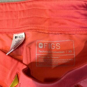 Gently loved Figs joggers